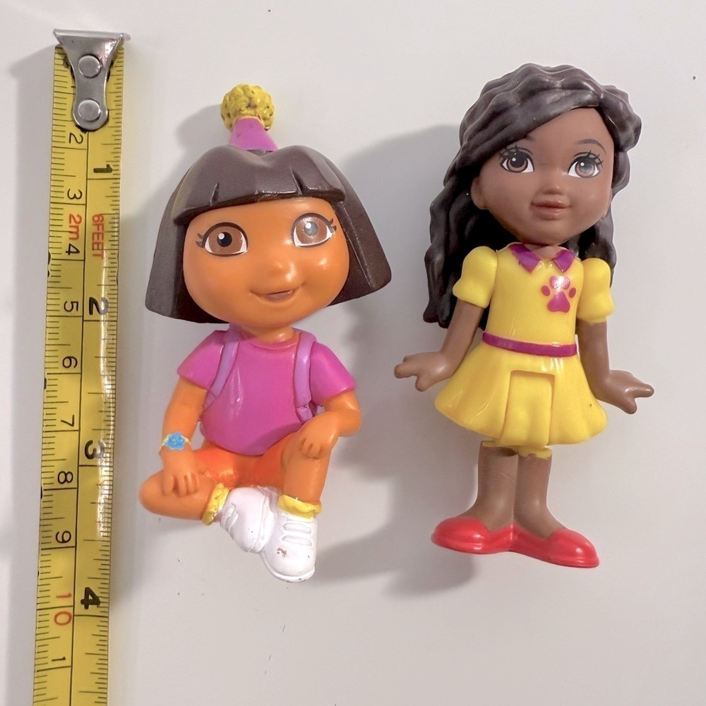 Dora and Friend Emma Cake Topper - Picture 5 of 5